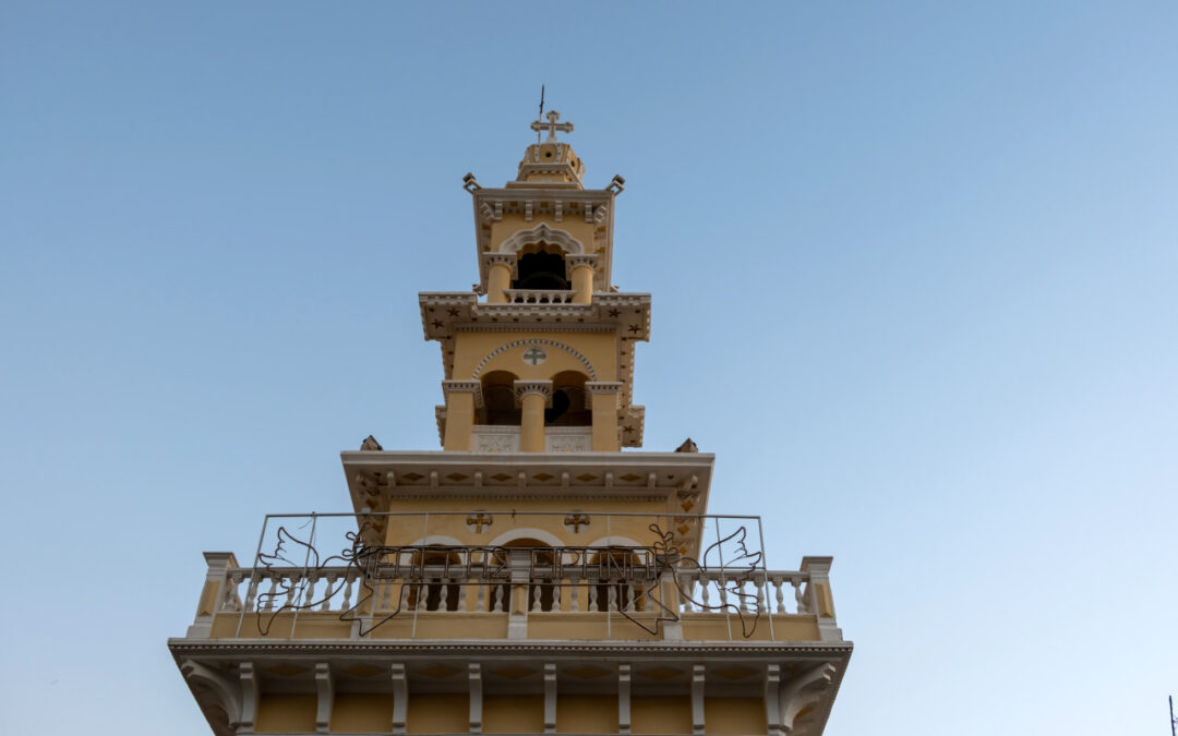 Wieża widokowa Nowego Ratusza – 85‑metrowa ikona funkcjonalizmu. Taras na 73. metrze oferuje panoramę miasta, Beskidów i polskich gór