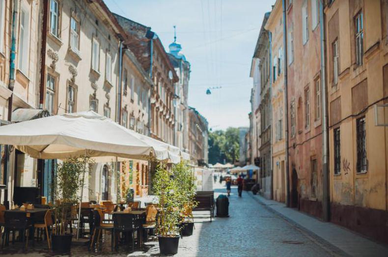 Życie towarzyskie w Ostrawie – ulica Stodolni